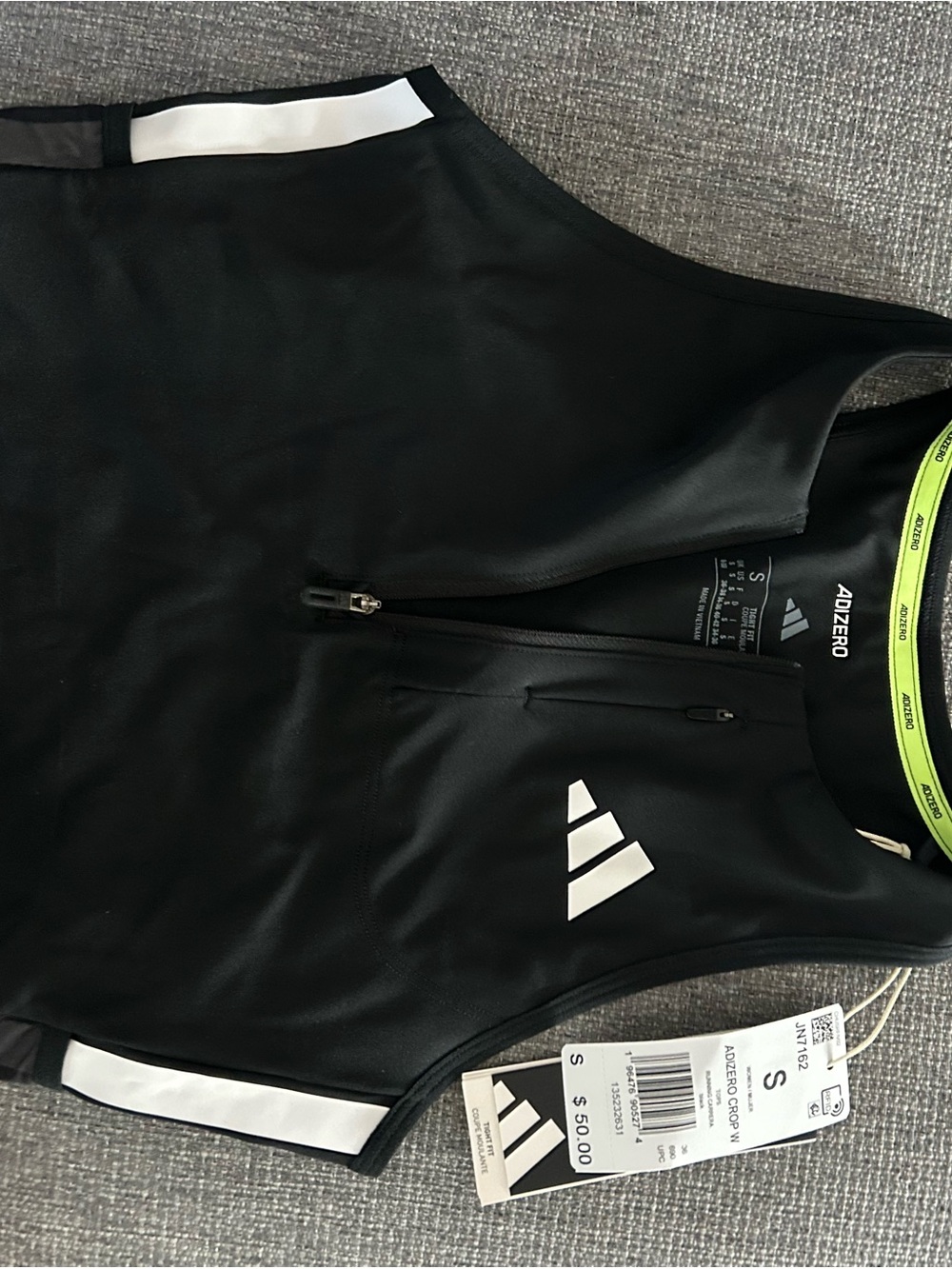adidas Adizero women’s crop top with zipper size small